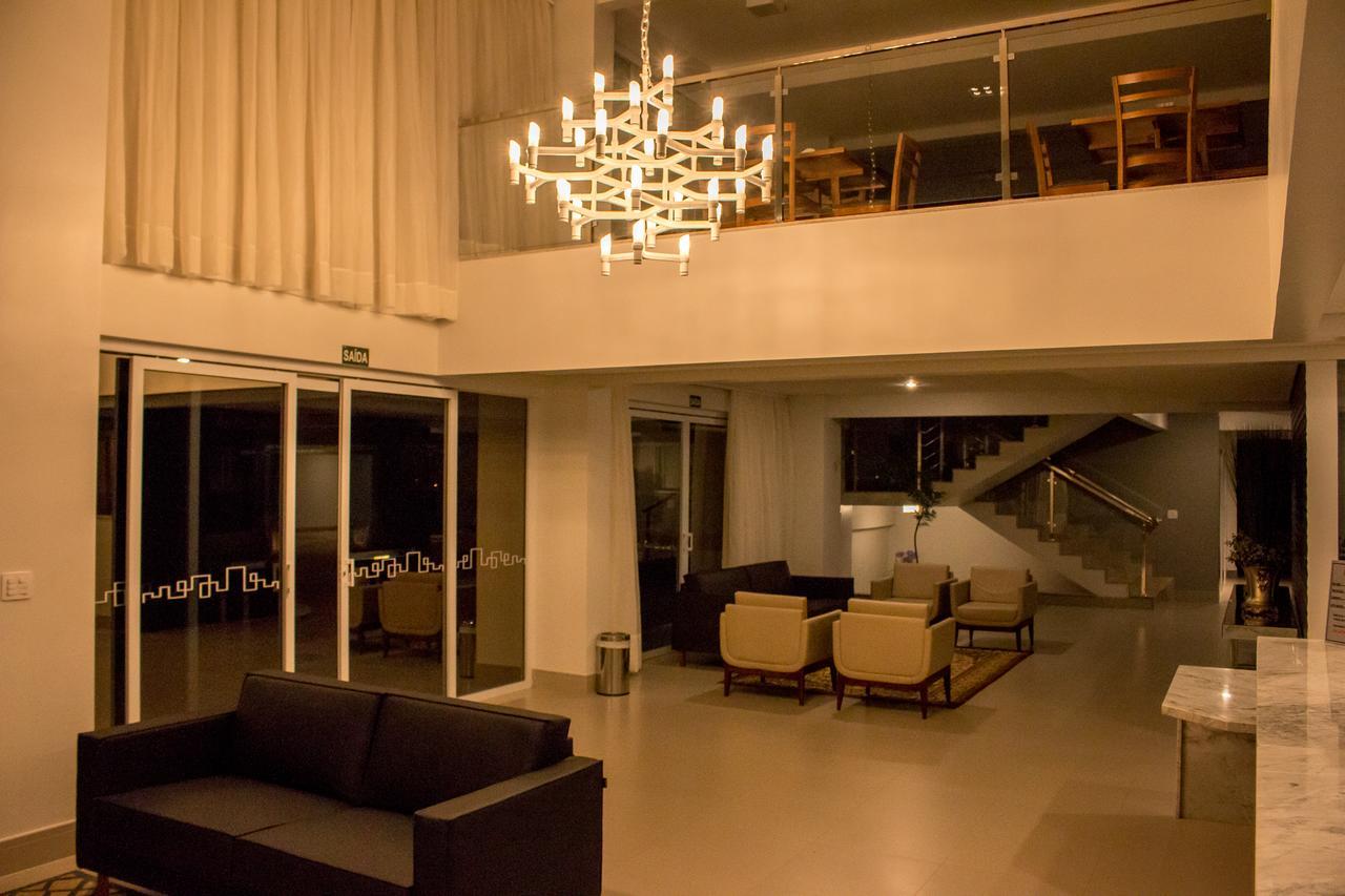 Ity Hotel Cristalina Exterior foto